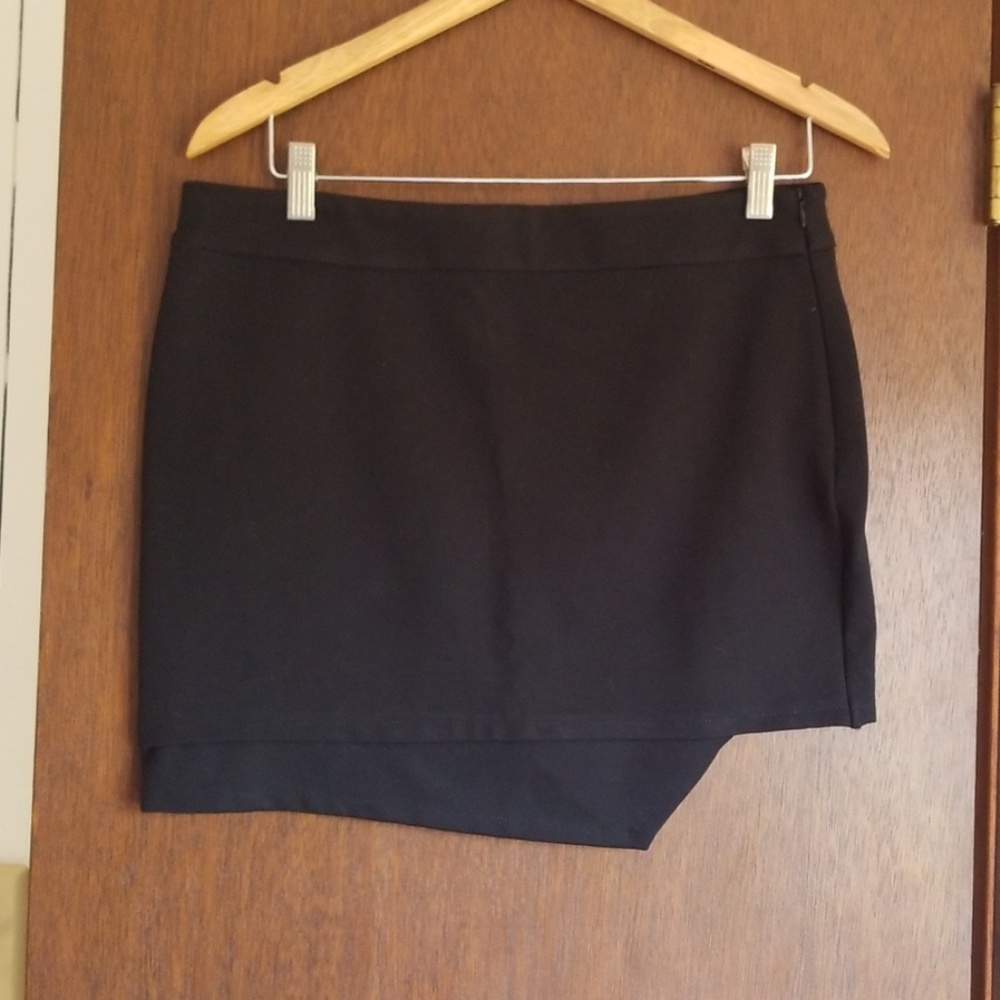 black asymmetrical mini skirt